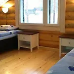 Lappalaisen Lomamoekit Norpparanta شاليه بومالا